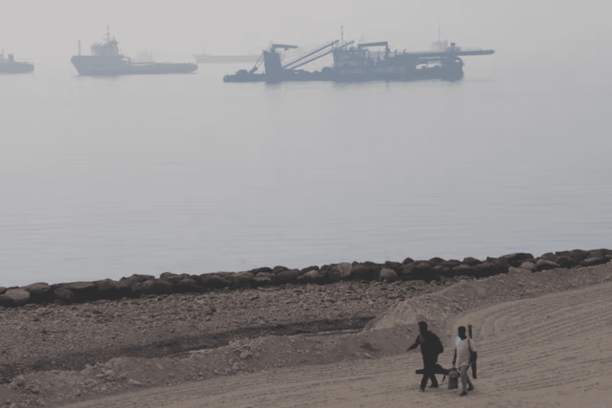 Attack risks rise for tankers as Iran vows to block more Hormuz routes