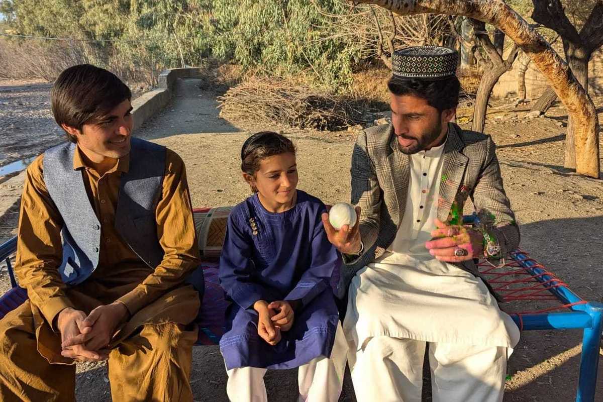 Pakistani man briefly abducted over viral video of girl playing cricket