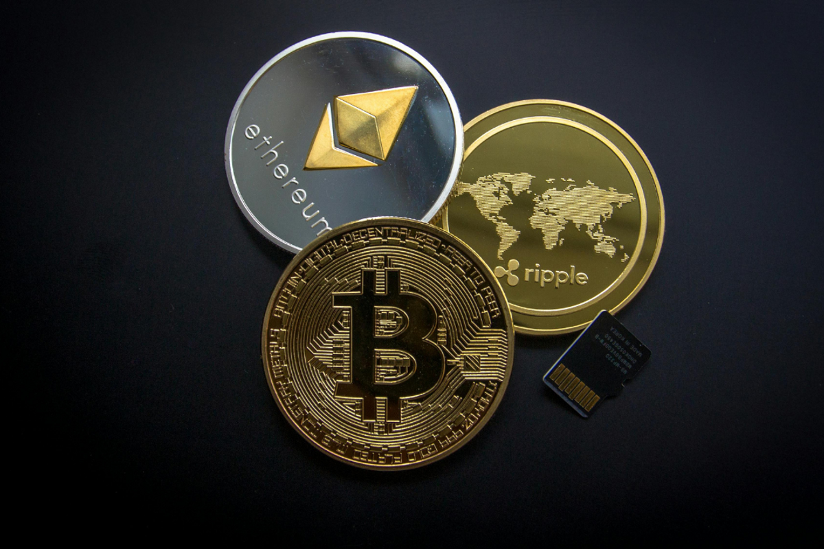 Pakistan's central bank warns against trading in digital currencies