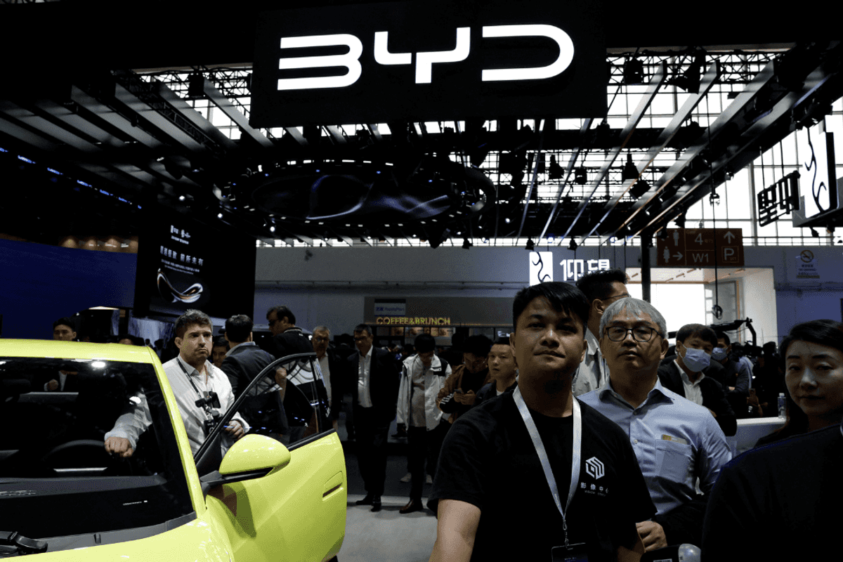 Chinese automaker BYD launches $5.2 billion share sale to fund global expansion