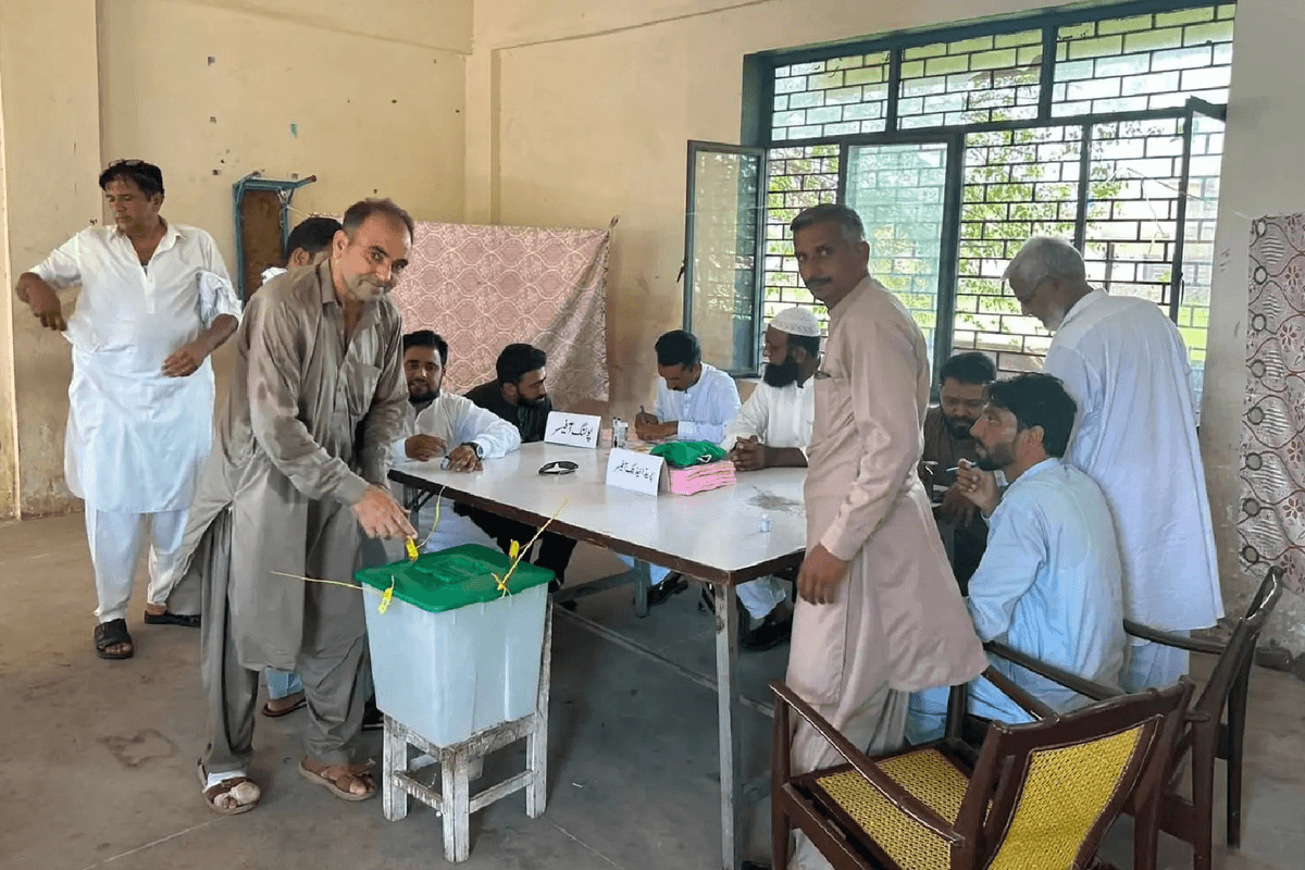 Polling ends in first phase of AJK election as isolated clashes briefly disrupt voting