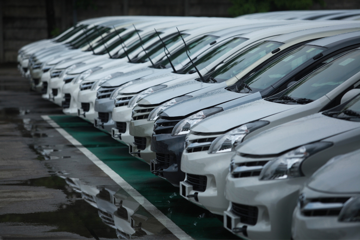 Pakistan car sales dip 11% in Nov after four months of growth