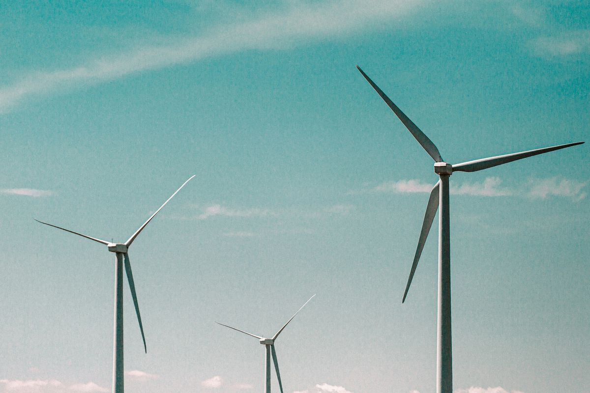 Lucky Cement commissions 28.8MW wind power project