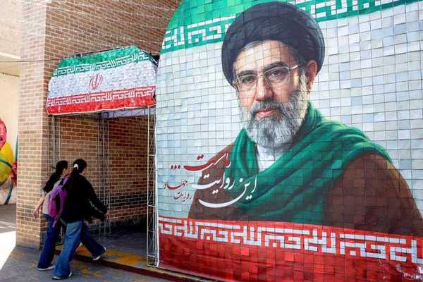US awaits Iran response to latest deal offer