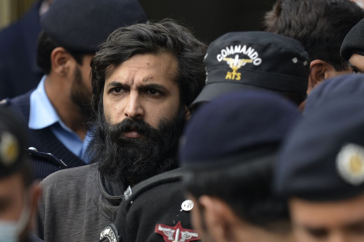 Pakistani man convicted of beheading ex-girlfriend seeks review of death sentence